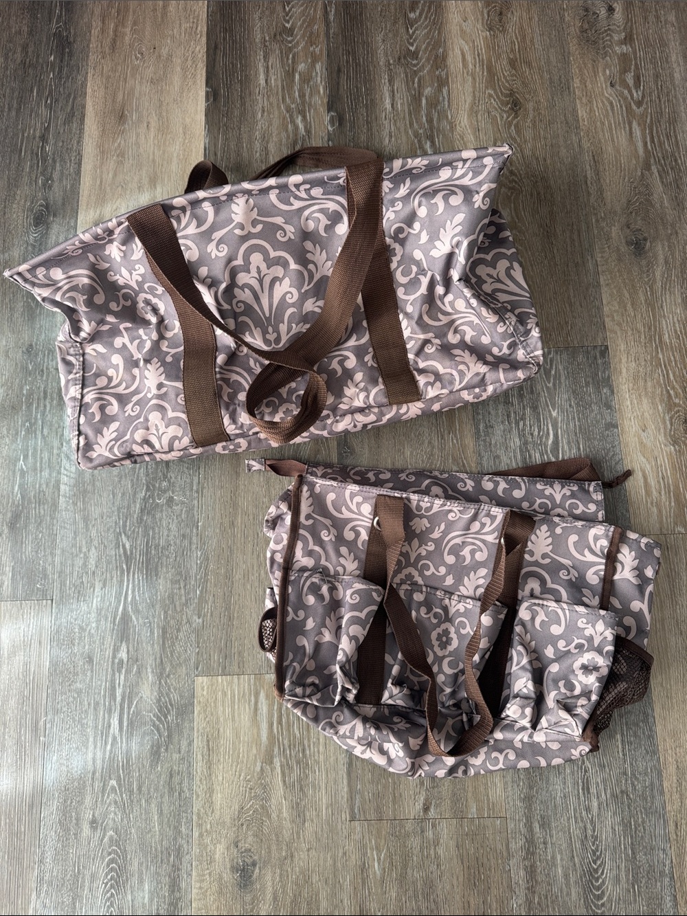 thirty one Neutral Taupe Patterned Tote Bags with Brown Straps
